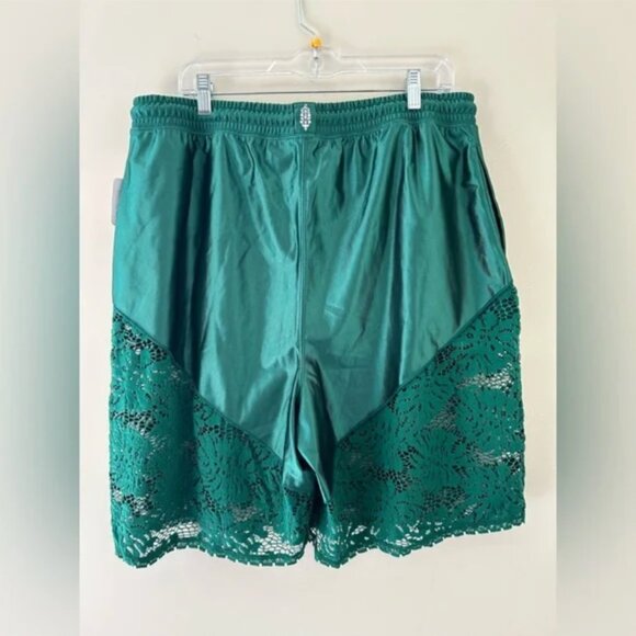 Free People NWT Roster Shorts in Heritage Green size L - Picture 3 of 7